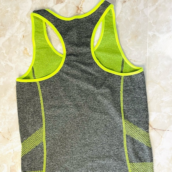 New High Waisted Leggings & Sports Shirt Set - Picture 6 of 6